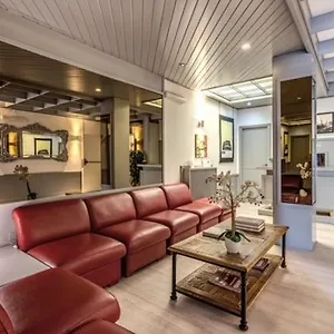 Magnolia Hotel